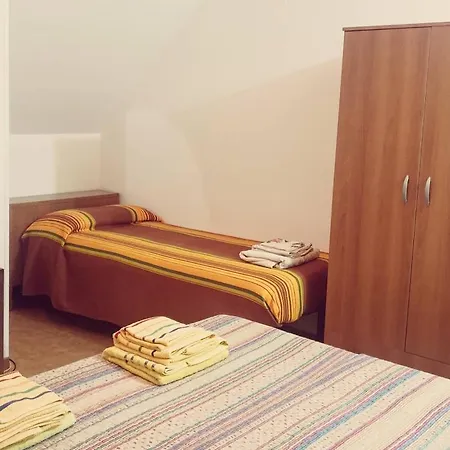 La فندق مبيت وإفطار 3*