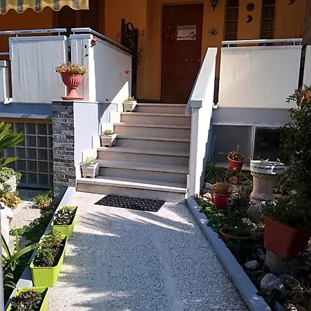 Bed & Breakfast La 3*