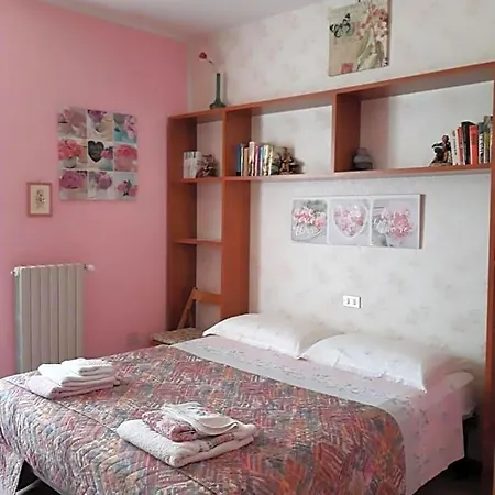 La Bed & Breakfast 3*